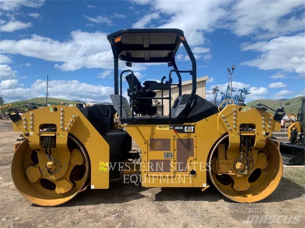 CAT CB64 Tvåvalsvältar