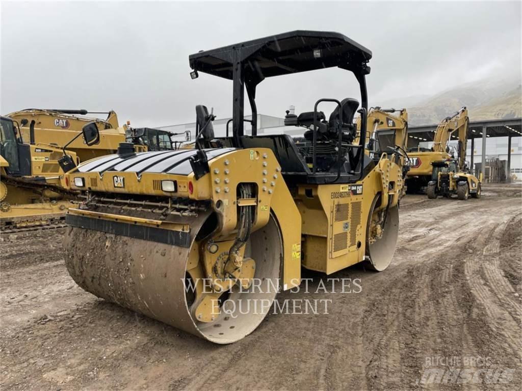CAT CB64 Tvåvalsvältar