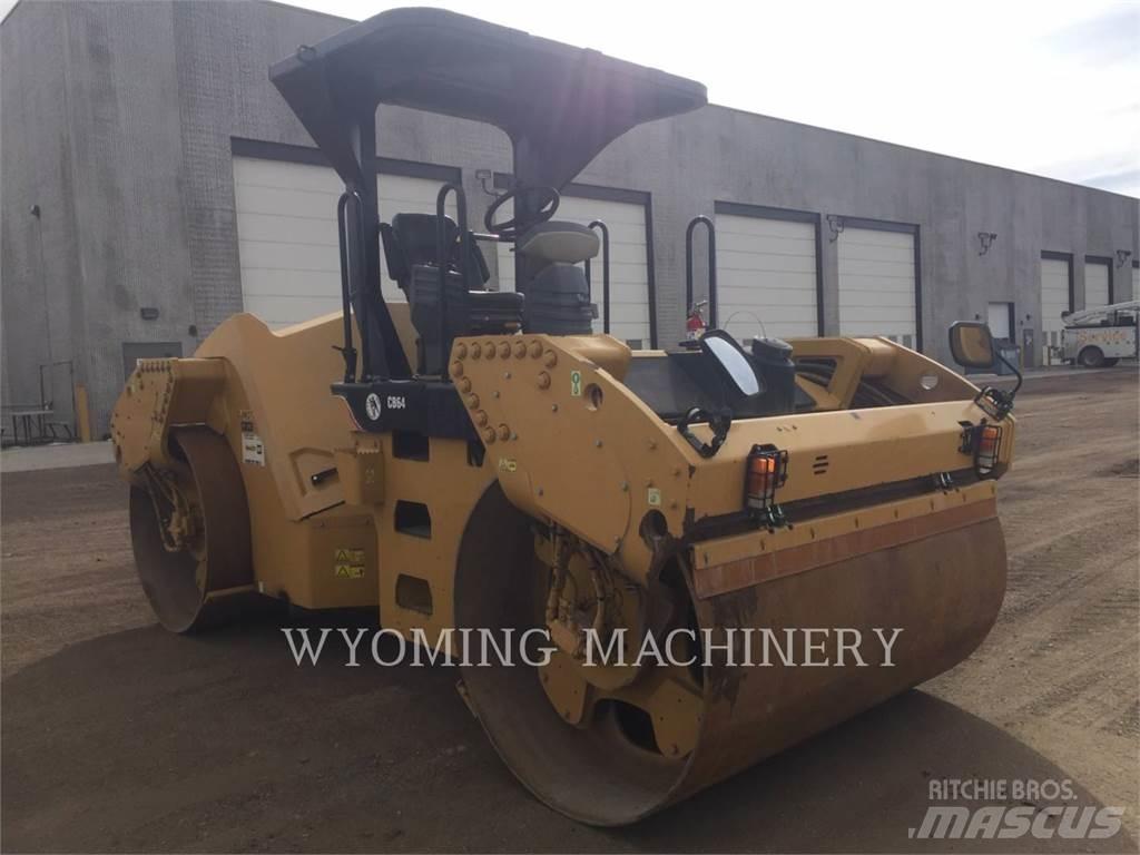 CAT CB64 Jordkompaktorer