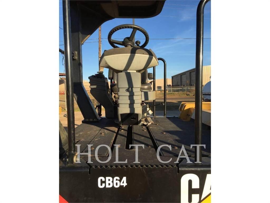 CAT CB64 Envalsvältar