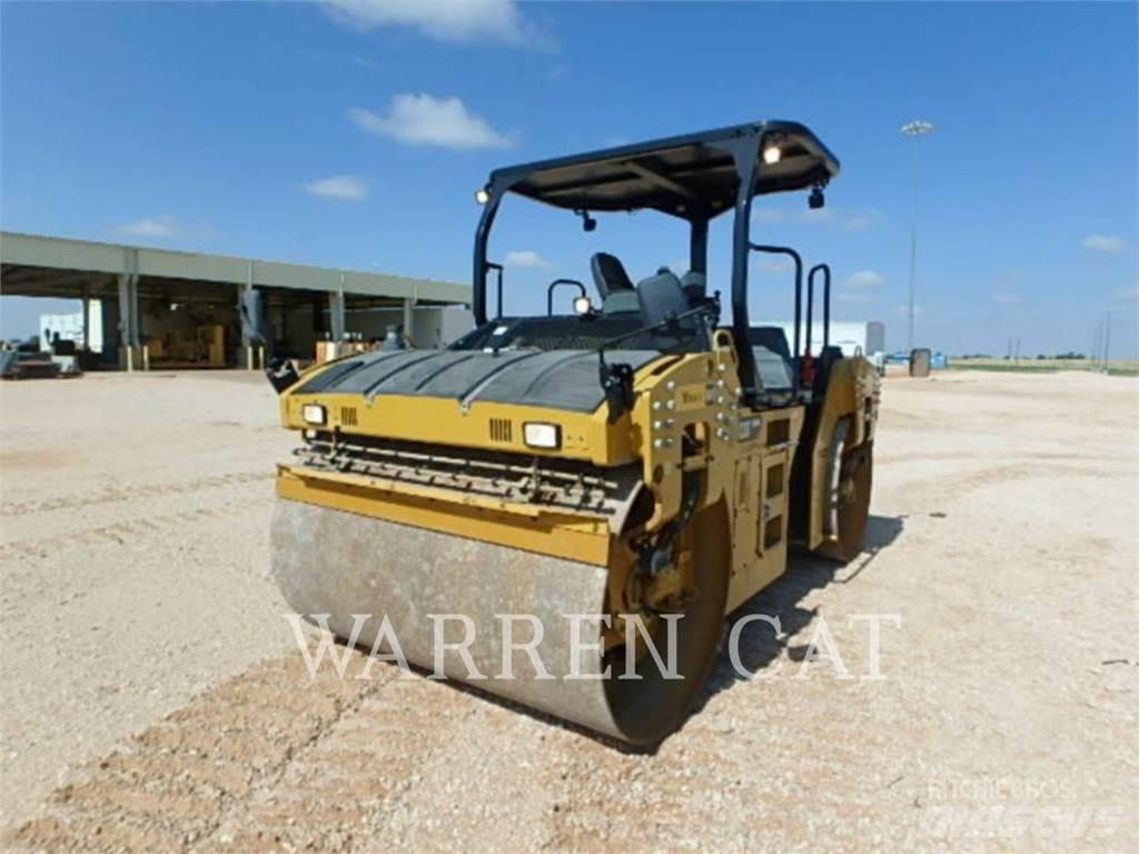 CAT CB66B Asfaltsläggningsmaskiner