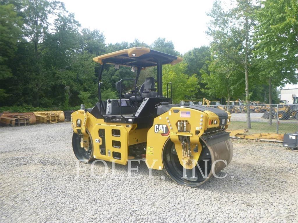 CAT CB7-02 Tvåvalsvältar