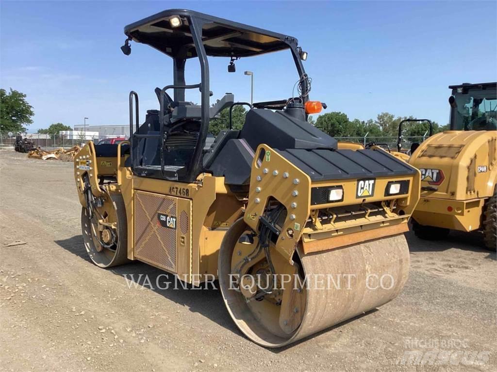 CAT CD8 Jordkompaktorer