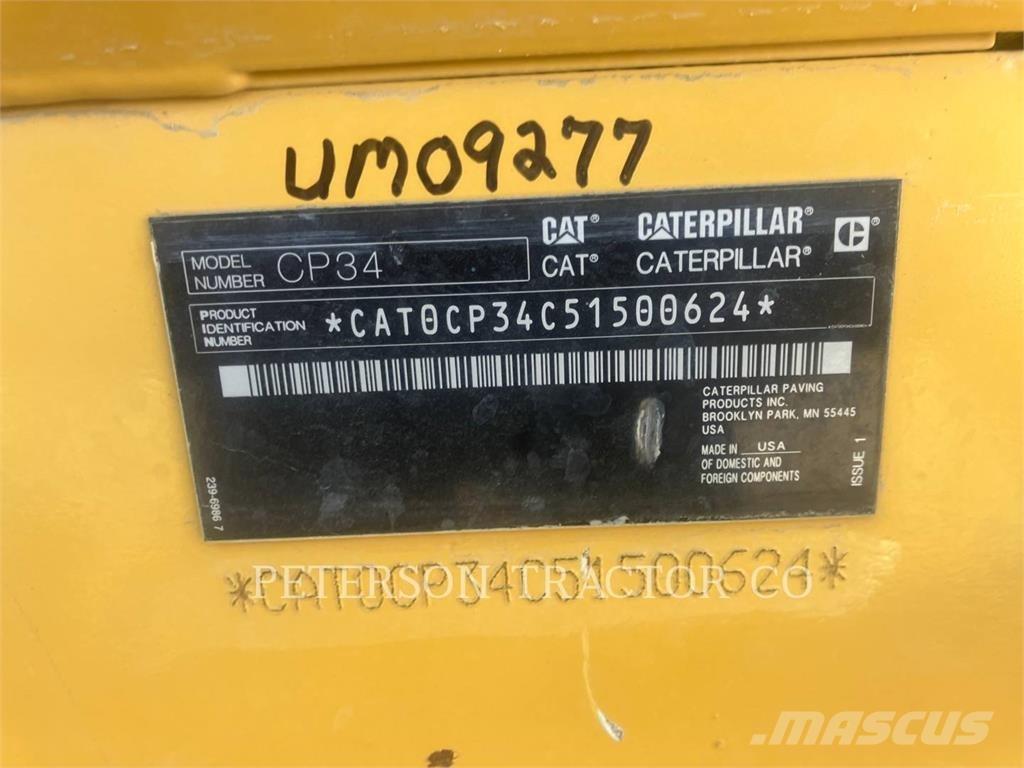 CAT CP34 Asfaltsläggningsmaskiner