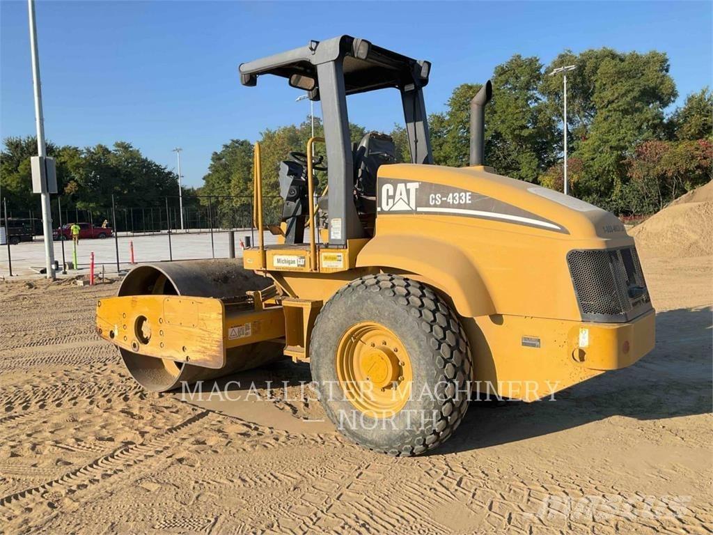 CAT CS433E Envalsvältar