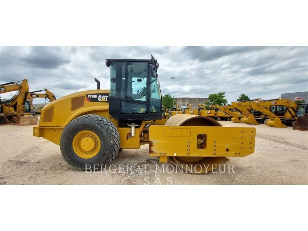 CAT CS76B 4F Jordkompaktorer