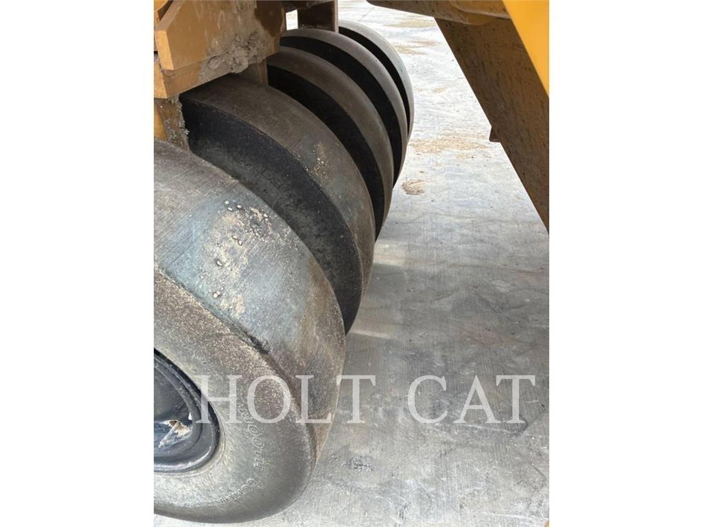 CAT CW16 Envalsvältar