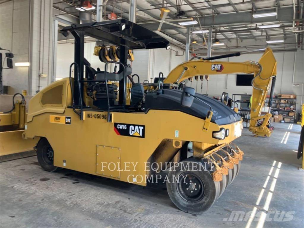 CAT CW16 Jordkompaktorer