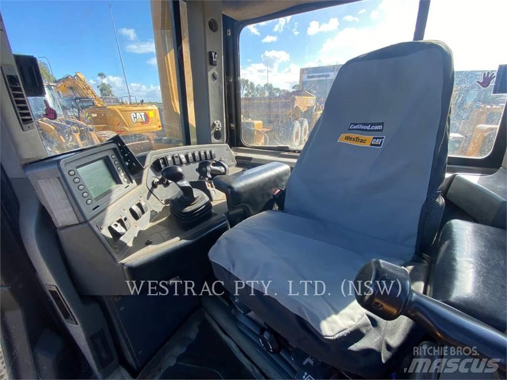 CAT D8T Bandschaktare