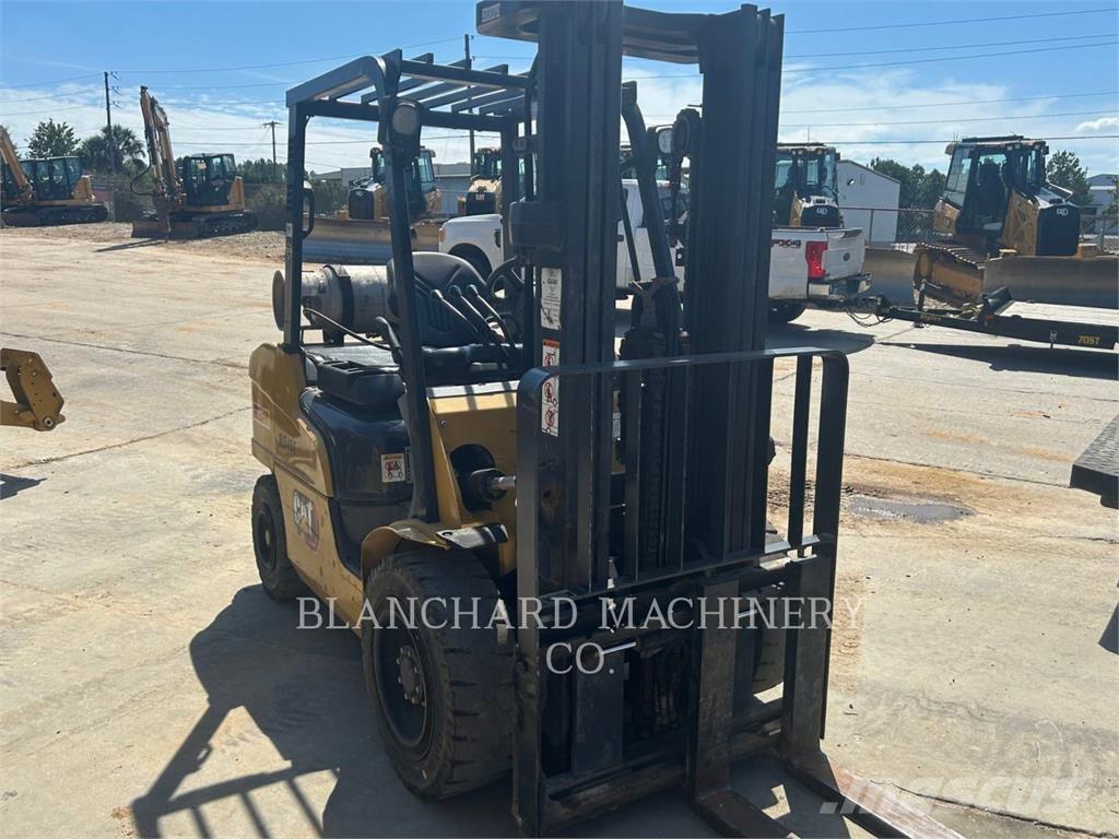 CAT GP30N Övriga motviktstruckar