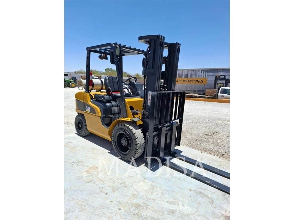 CAT GP30N5 Övriga motviktstruckar