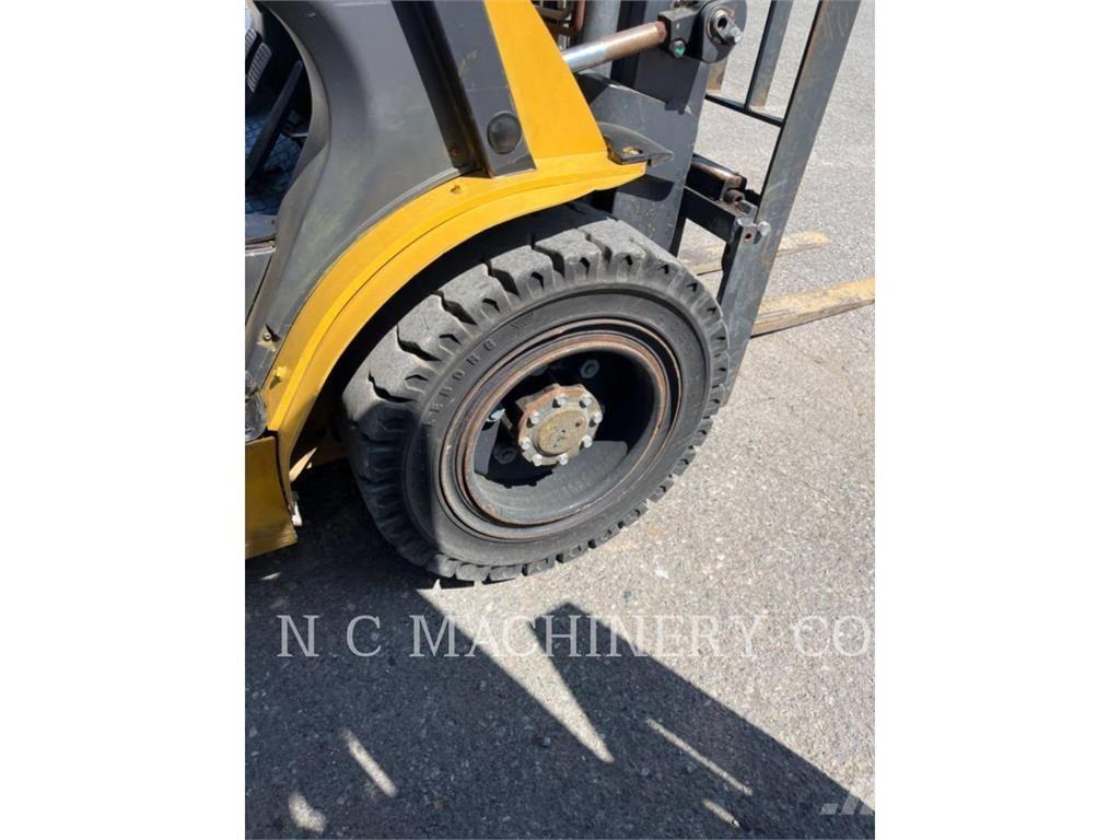 CAT GP30N5 Gasolmotviktstruckar