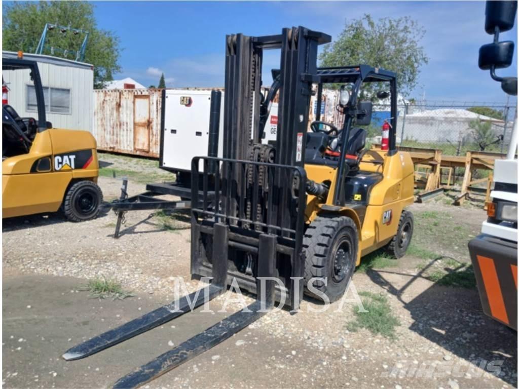 CAT LIFT TRUCKS DP50CNM Dieselmotviktstruckar