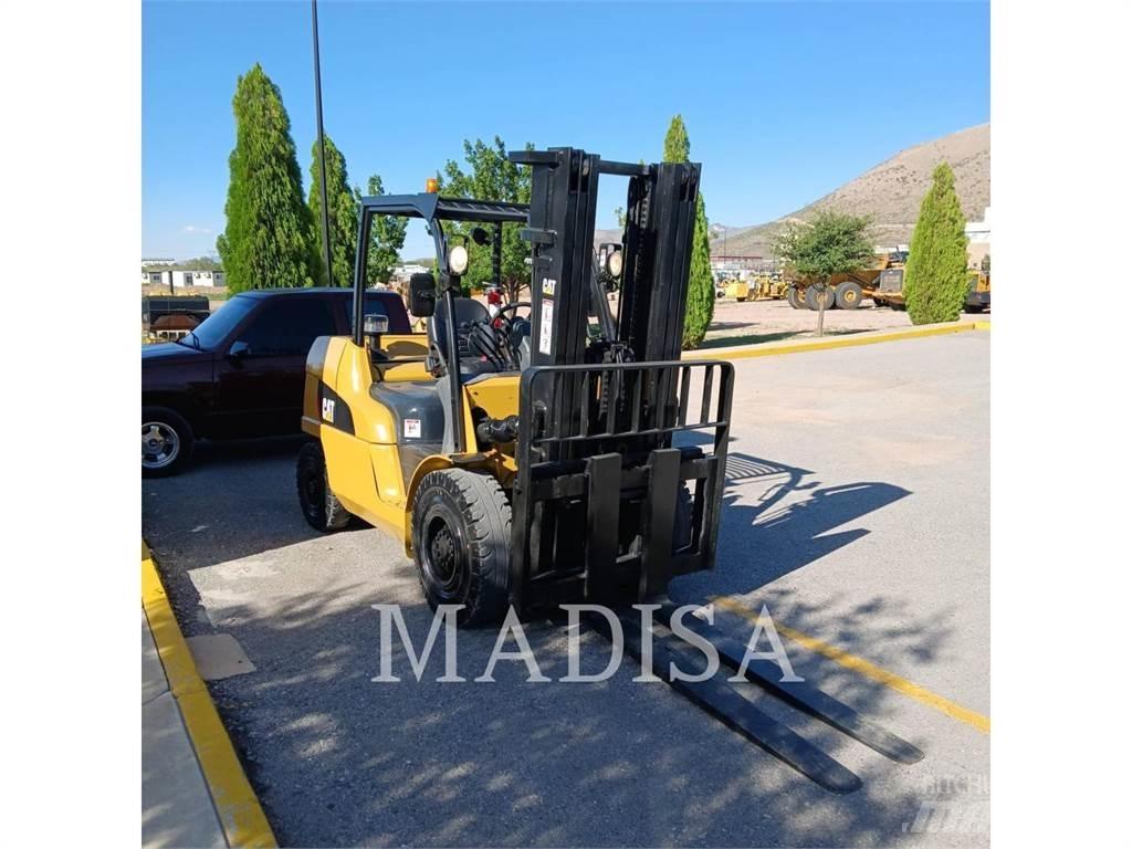 CAT LIFT TRUCKS DP50NM Dieselmotviktstruckar