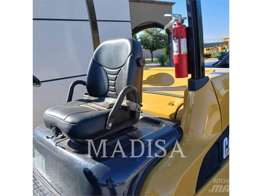 CAT LIFT TRUCKS DP50NM Dieselmotviktstruckar