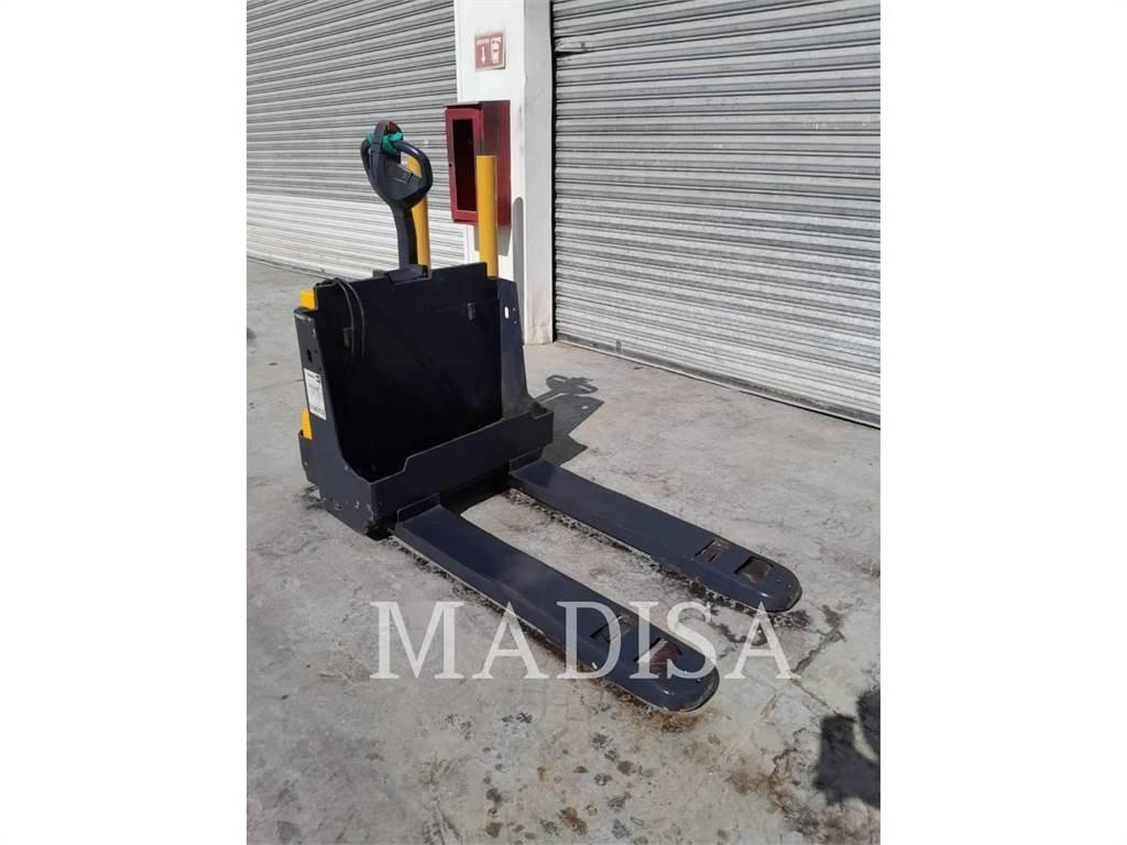 CAT LIFT TRUCKS EJE120E Golfbilar