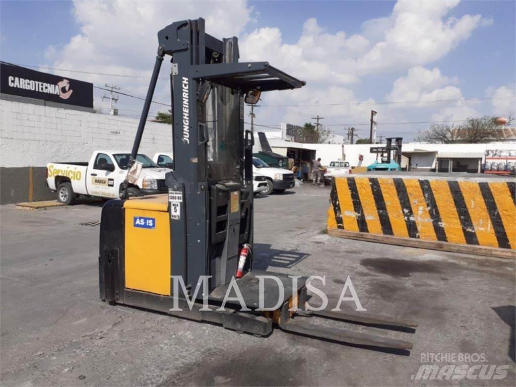 CAT LIFT TRUCKS EKS308 Elmotviktstruckar