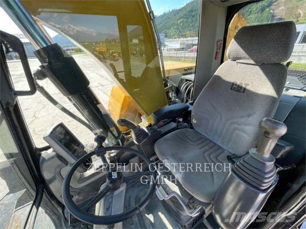 CAT M316D Hjulgrävare