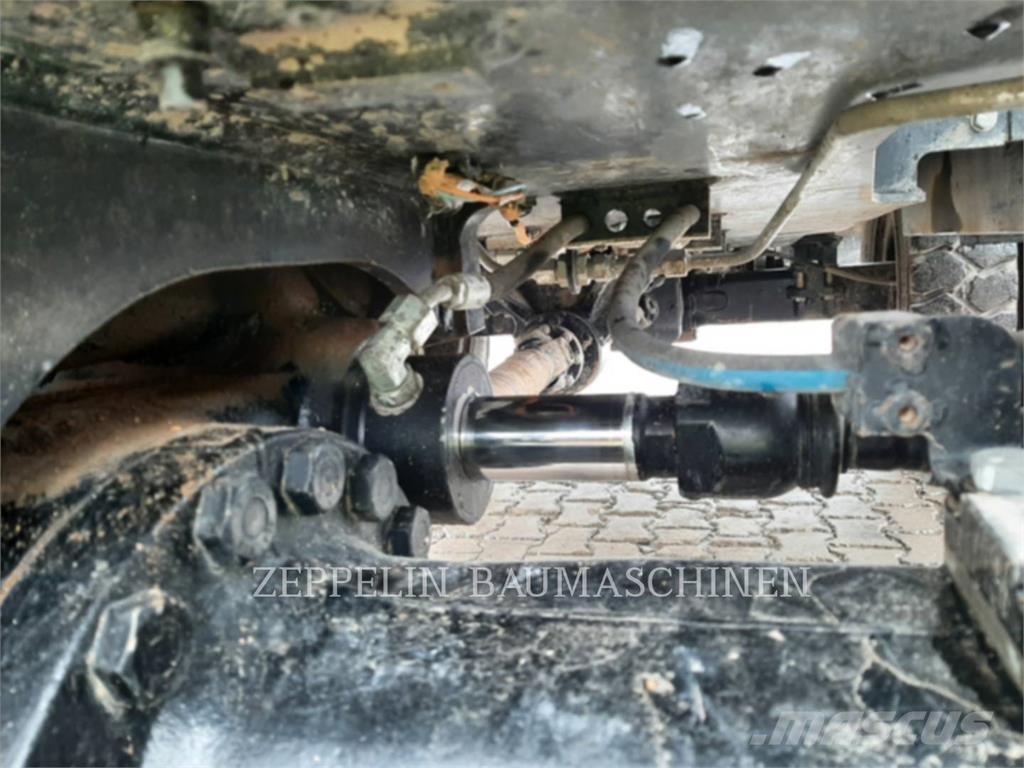 CAT M318-07A Hjulgrävare