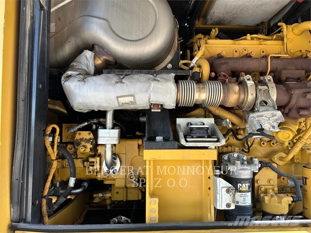 CAT M318F Hjulgrävare