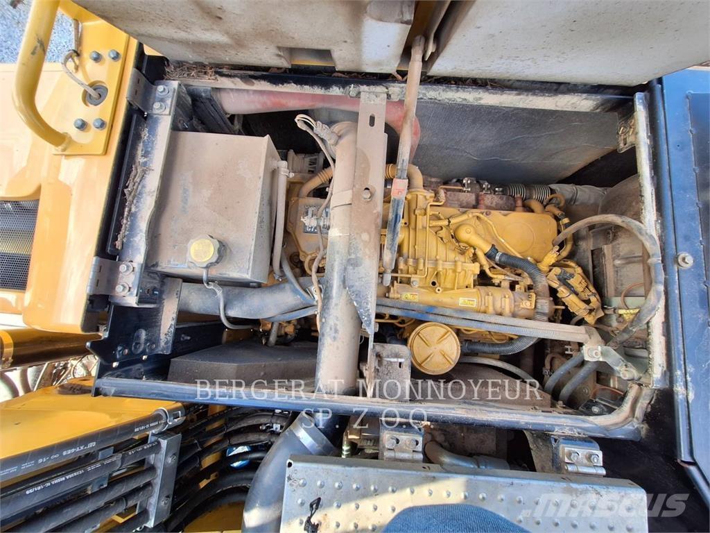 CAT M318F Hjulgrävare