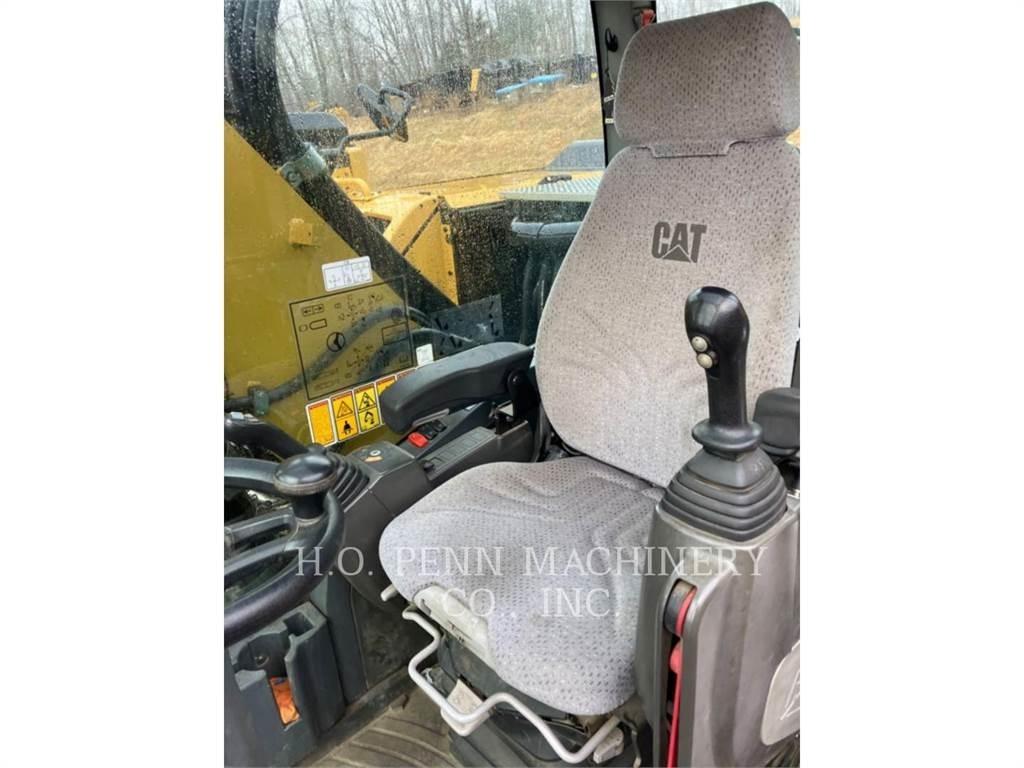CAT M322F Hjulgrävare