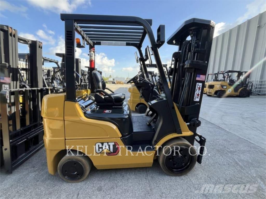 CAT MCF2C5000 Gasolmotviktstruckar