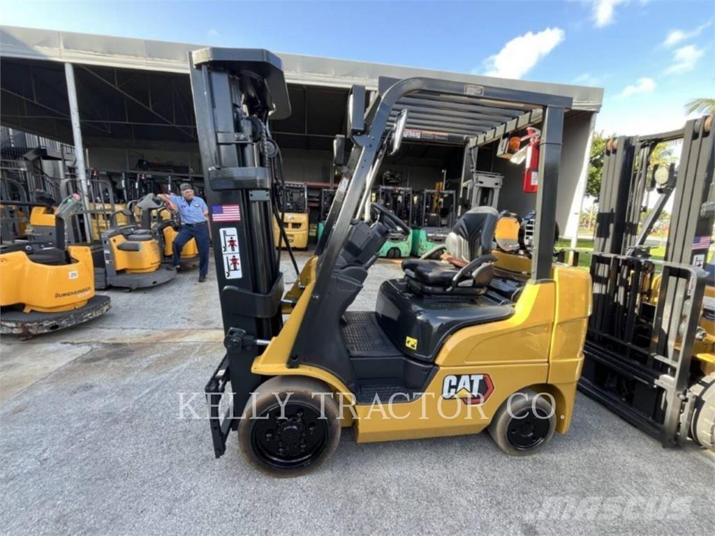 CAT MCF2C5000 Gasolmotviktstruckar