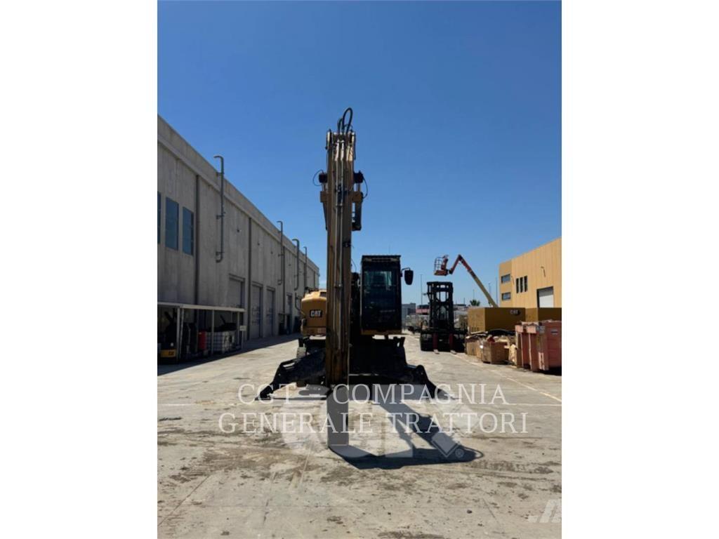 CAT MH3024 Hjulgrävare