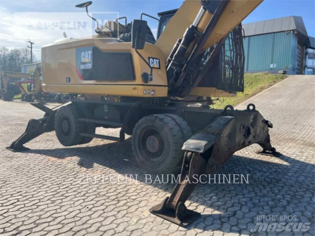 CAT MH3026-06C Rivningsgrävare