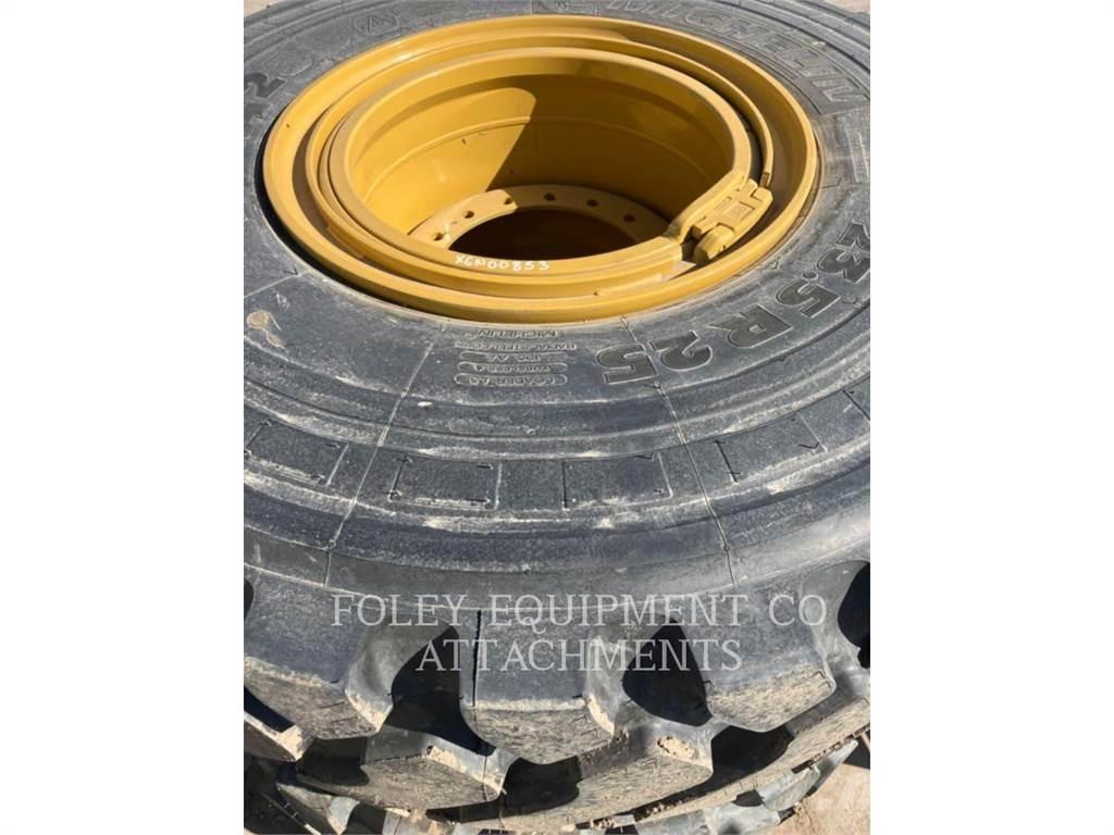 CAT MICHELIN 23.5R25 Däck, hjul och fälgar
