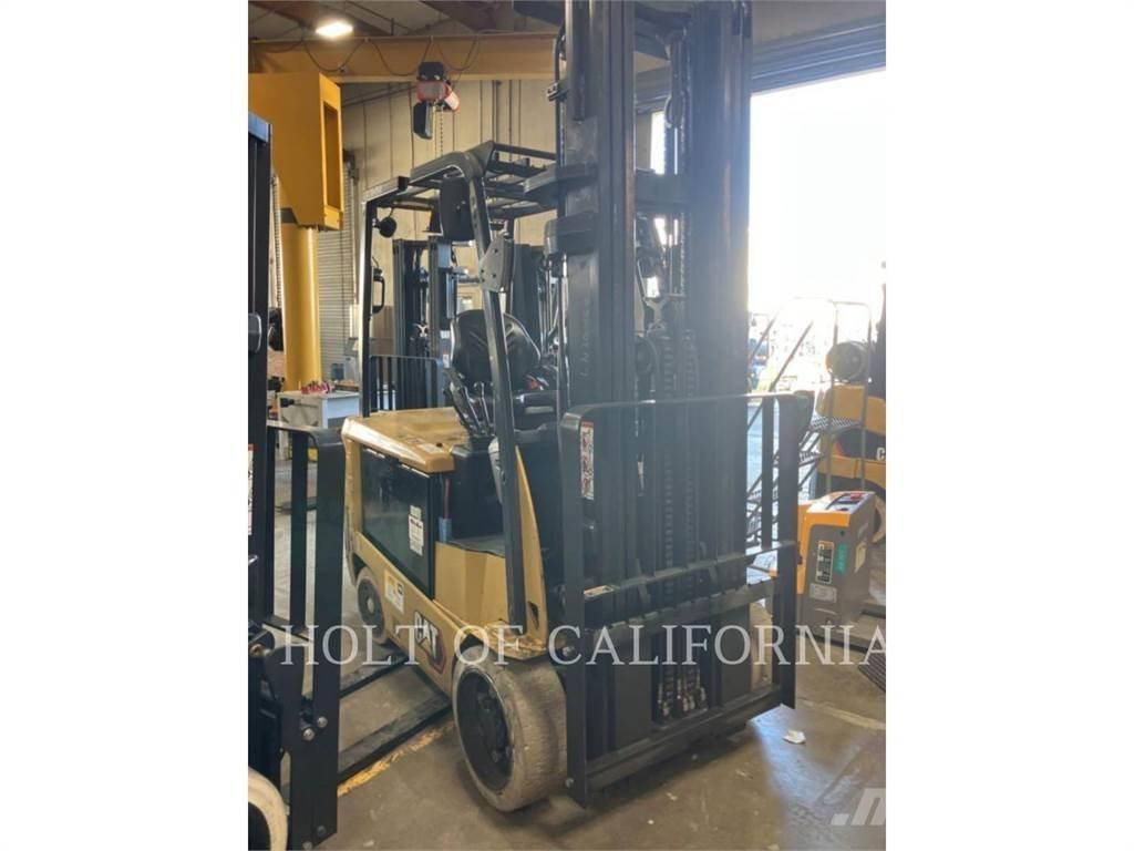 CAT MITSUBISHI EC30LN3 Elmotviktstruckar