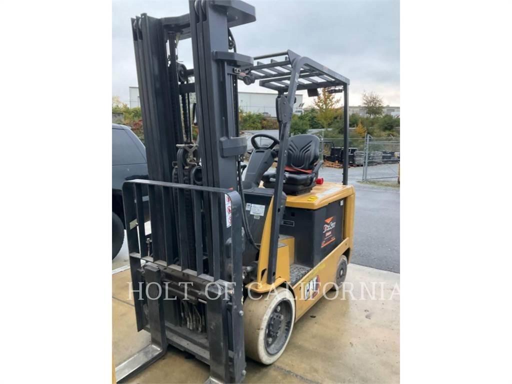 CAT MITSUBISHI EC30N3 Elmotviktstruckar