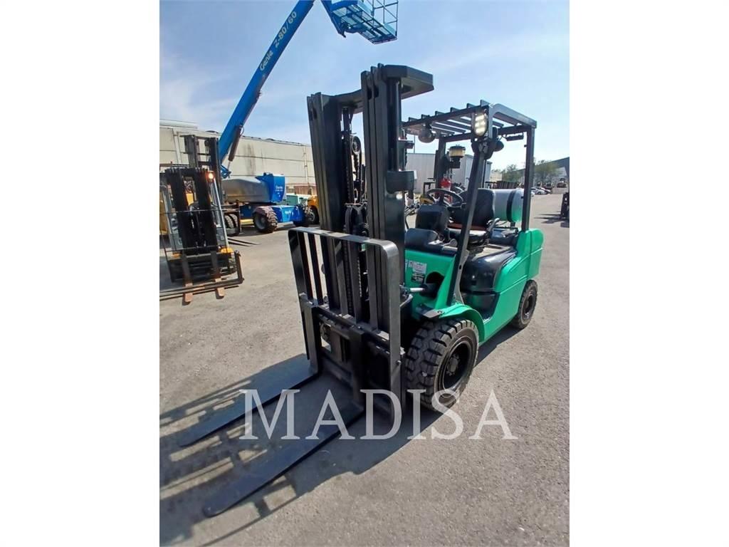 CAT MITSUBISHI FG30N-LP Övriga motviktstruckar