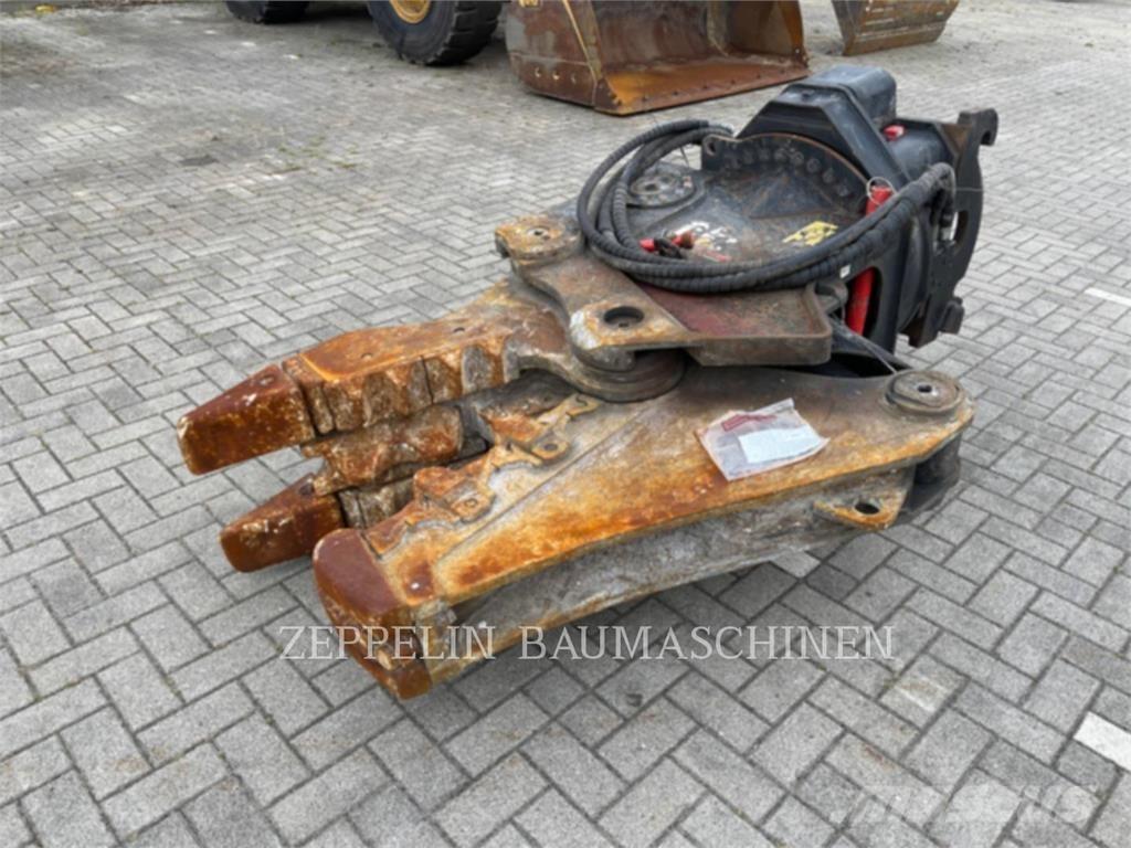 CAT MP318 Krossar för Entreprenad