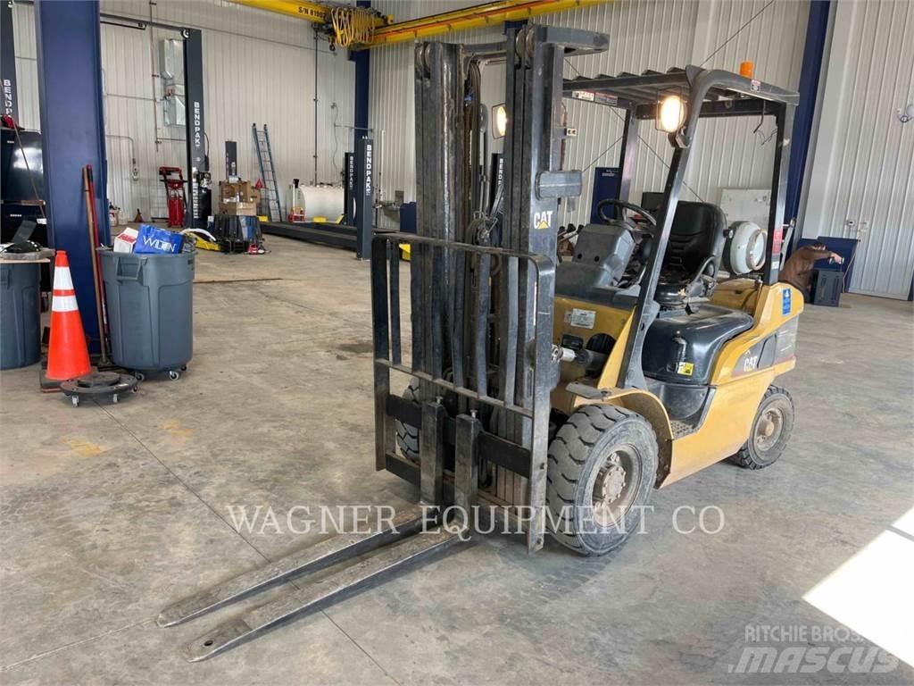 CAT P5000 Gasolmotviktstruckar