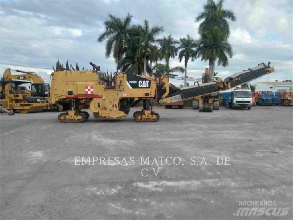 CAT PM-200 Asfaltskallfräsmaskiner