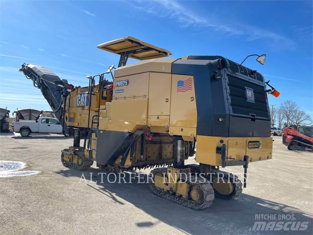 CAT PM825 Asfaltskallfräsmaskiner