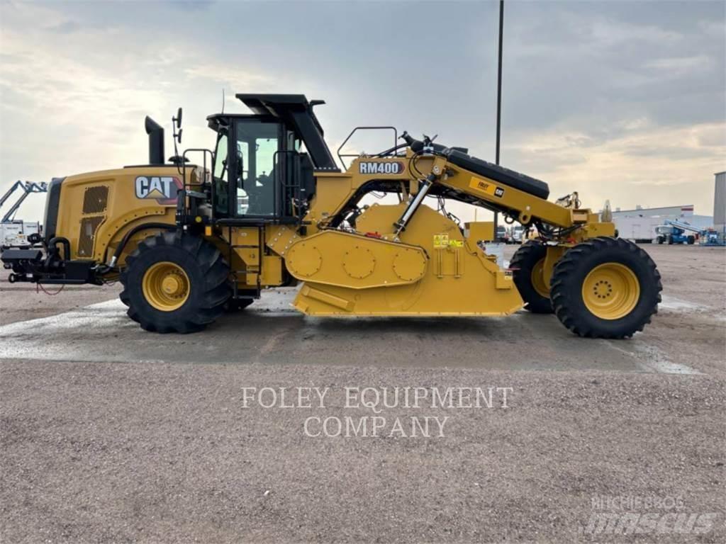 CAT RM400-01 Asfaltsläggningsmaskiner