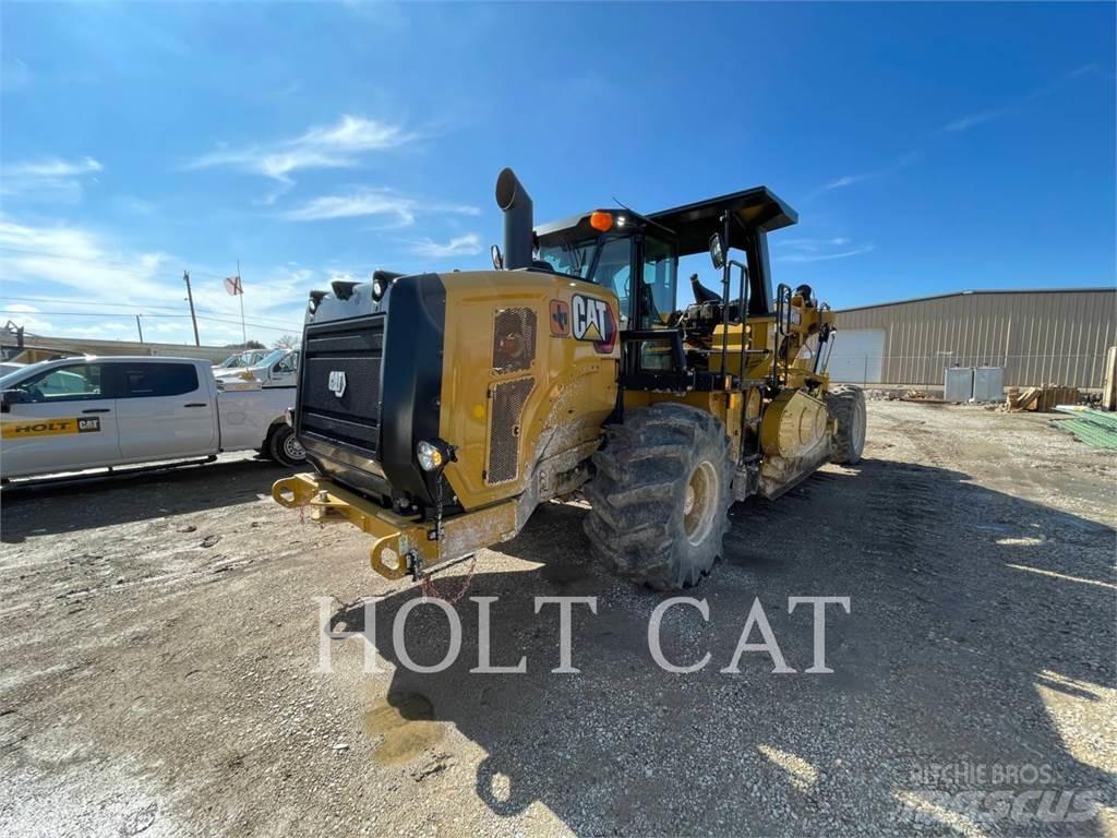 CAT RM400 CAB Återvinningsmaskiner för asfalt