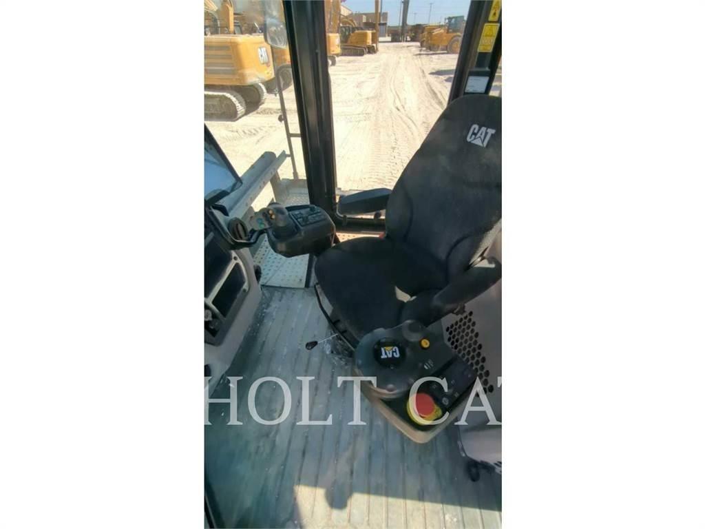 CAT RM400 CAB Återvinningsmaskiner för asfalt
