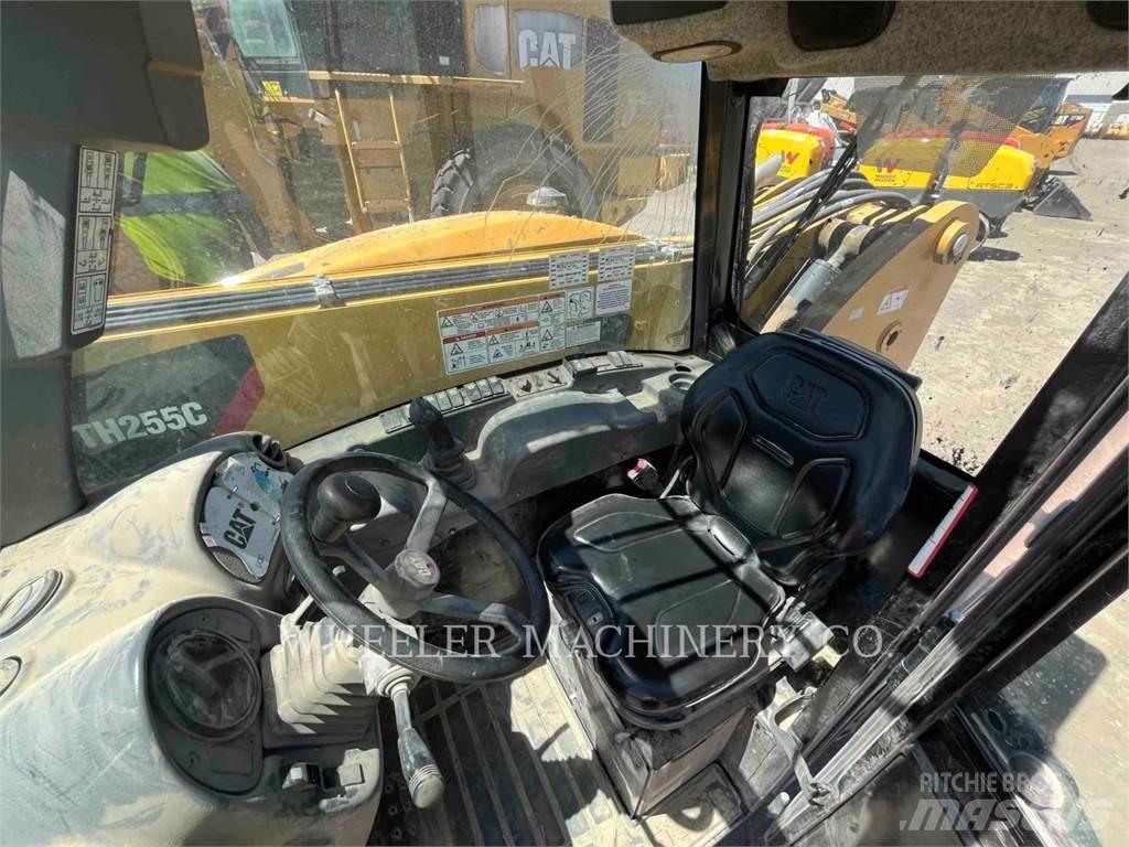 CAT TH255C CB Teleskoplastare