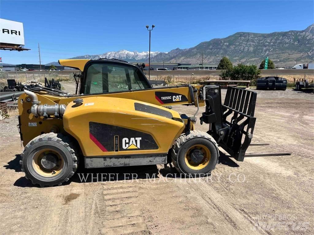 CAT TH255C CB Teleskoplastare