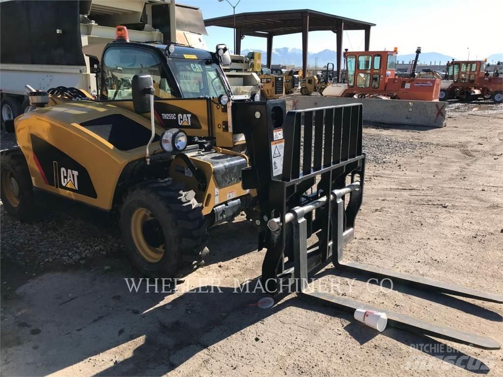 CAT TH255C CB Teleskoplastare