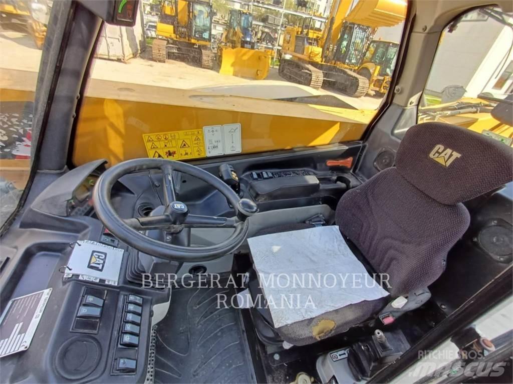 CAT TH407C Teleskoplastare