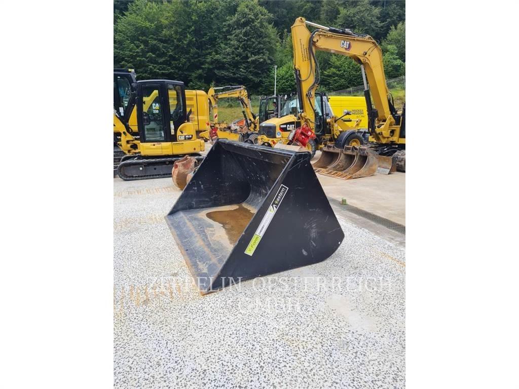 CAT TH414 Teleskoplastare