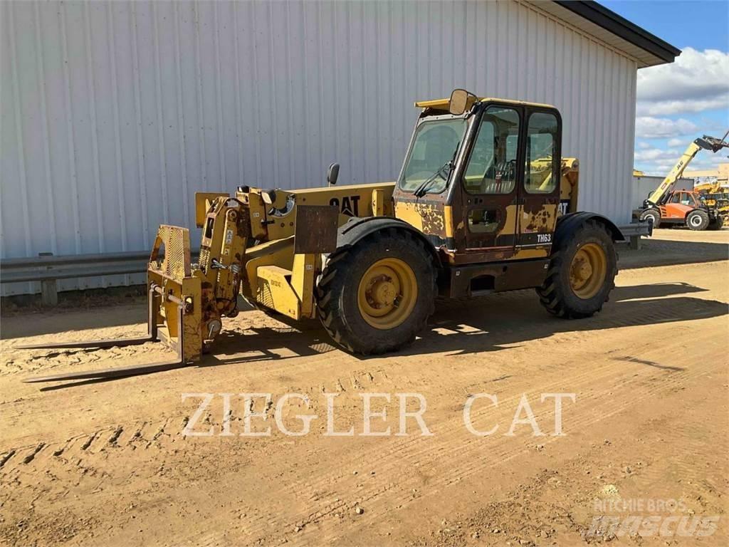 CAT TH63 Teleskoplastare