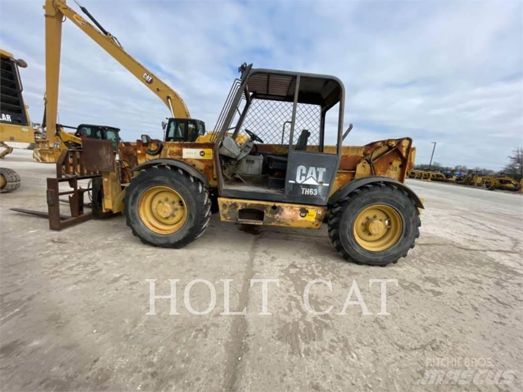 CAT TH63 Teleskoplastare