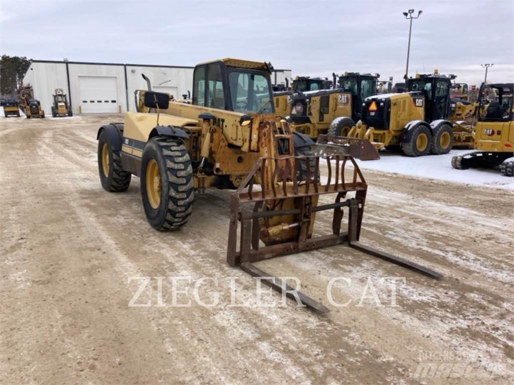 CAT TH83 Teleskoplastare