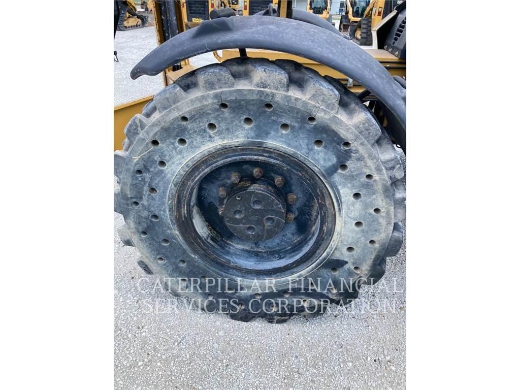CAT TL1055C Teleskoplastare